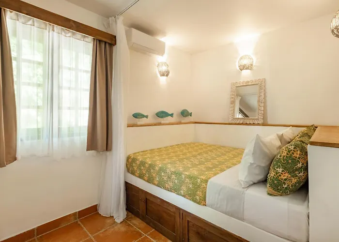 Villa Cerita Indah *